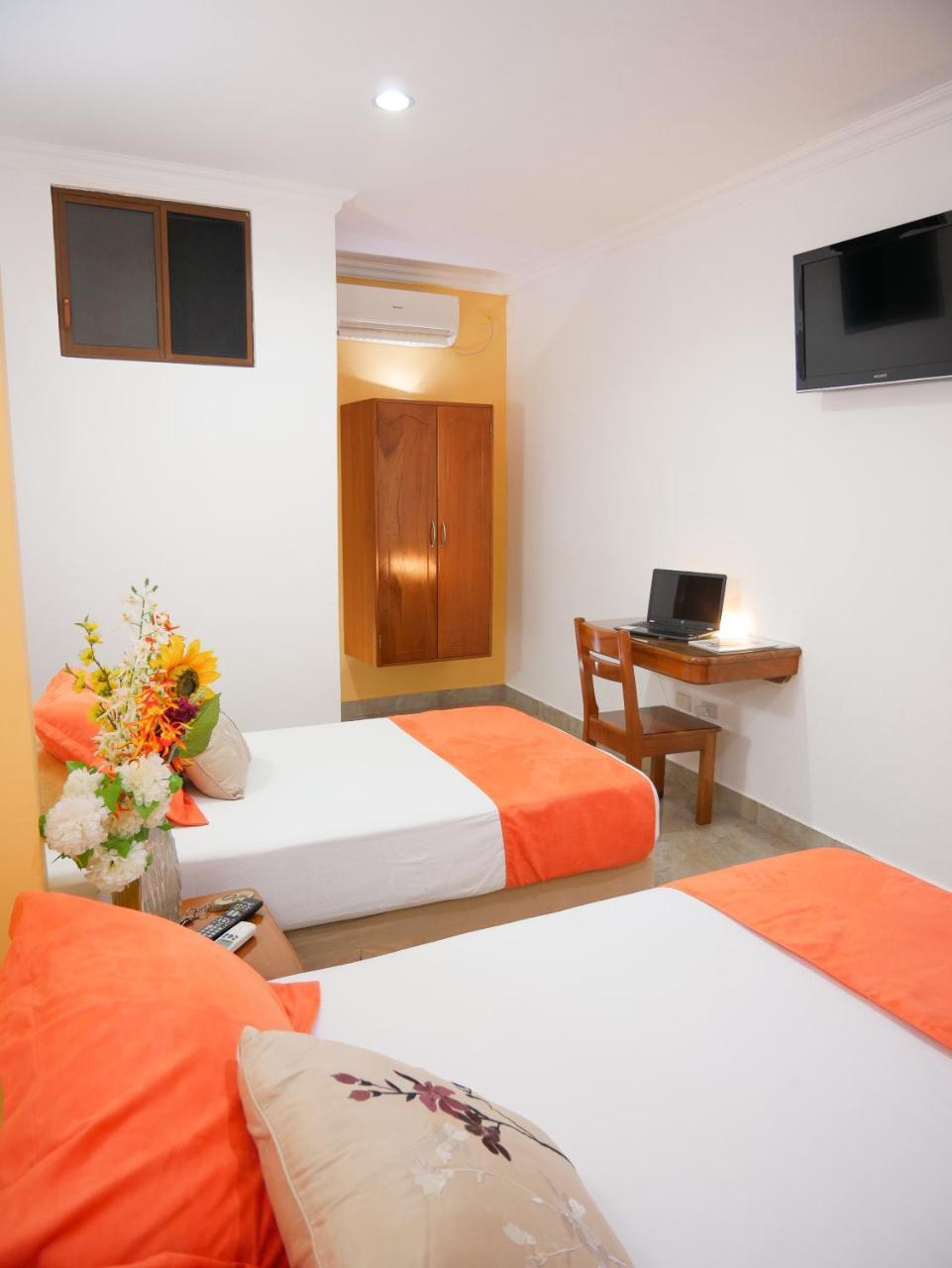 Hostal Espana Пуэрто-Айора Экстерьер фото