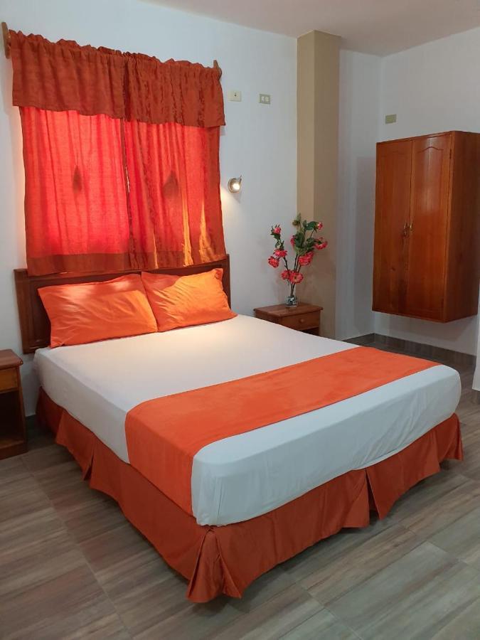 Hostal Espana Пуэрто-Айора Экстерьер фото